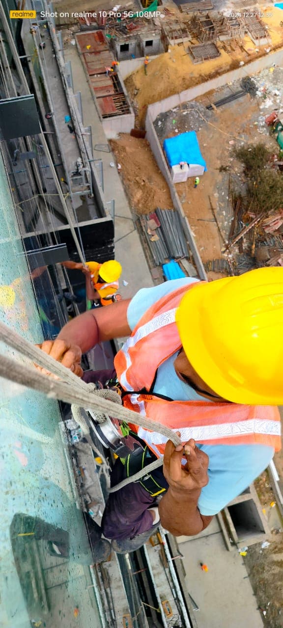 Post-Construction Facade Deep Cleaning